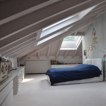 Renovation, furnishing and interior design of an attic